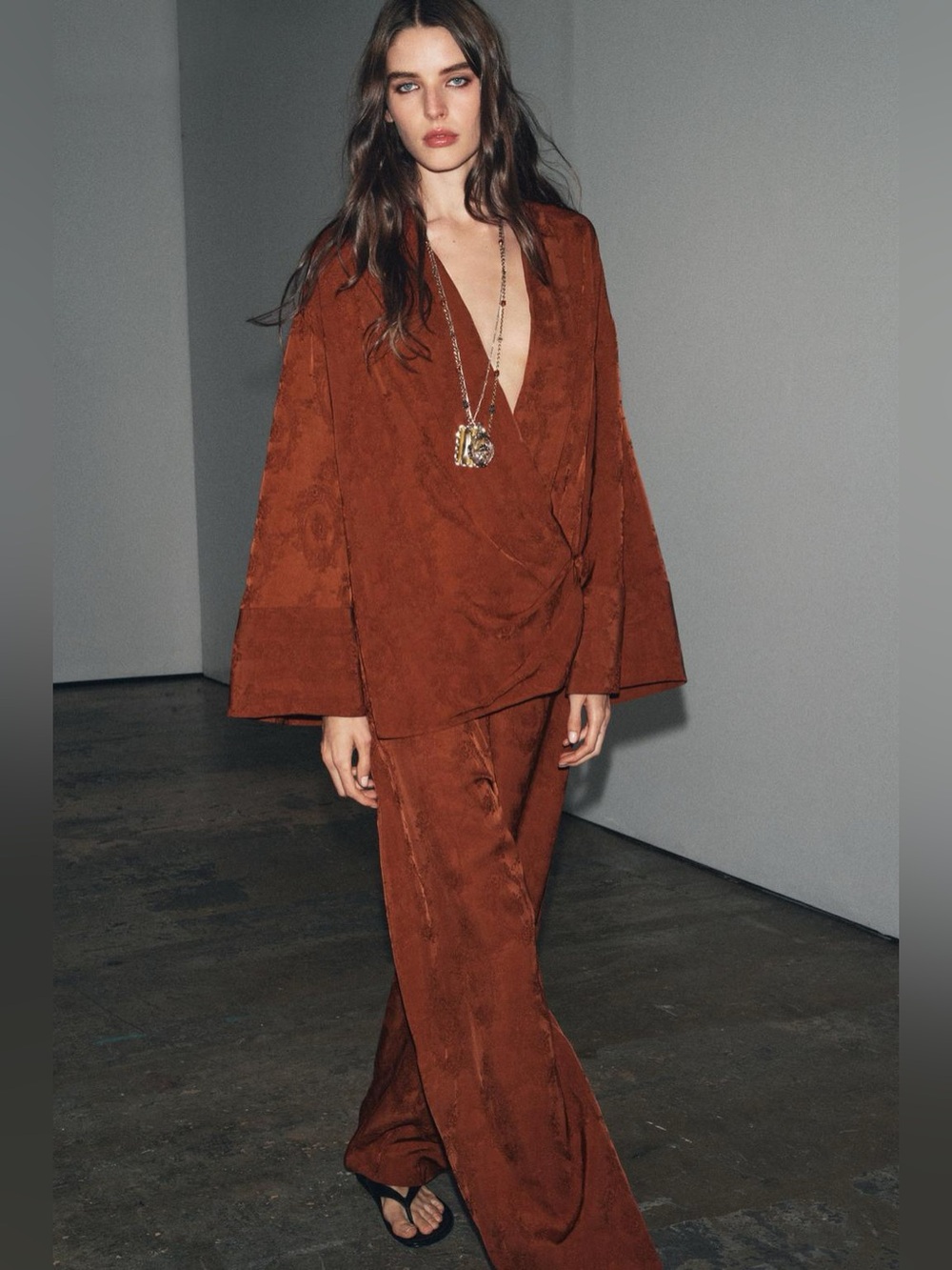 NWT. Zara ZW Collection Russet Viscose Jacquard Trousers. Size XS. - Picture 3 of 12